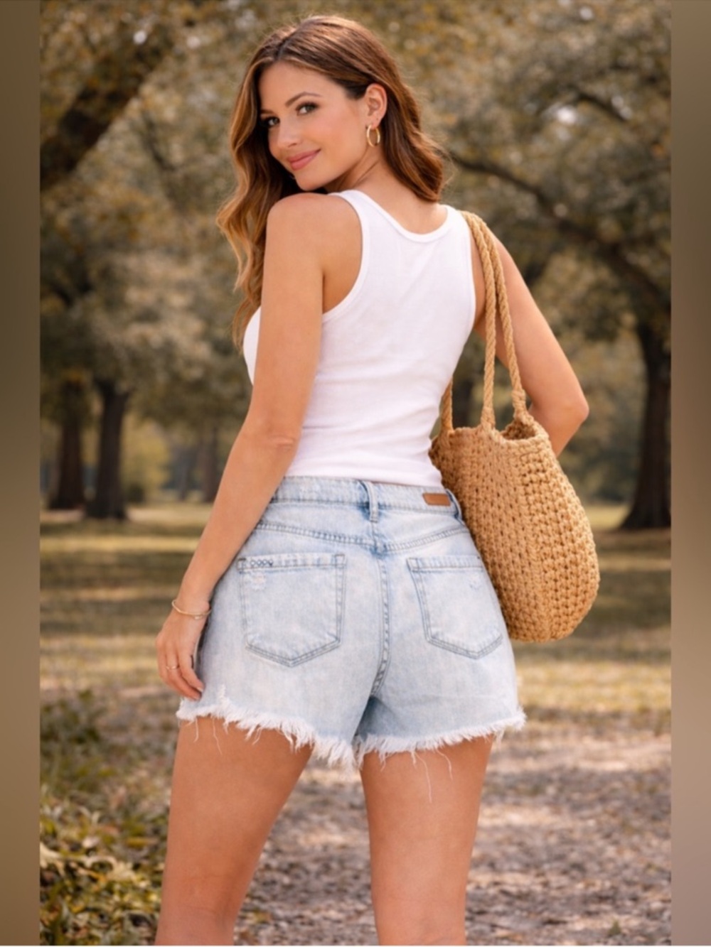 BlankNYC Wedge Distressed Denim Shorts Size 29 High Rise Raw Hem Festival - Picture 2 of 13